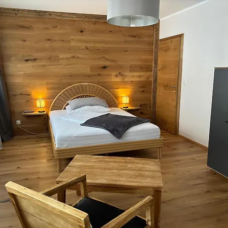 Rosa Apartment
