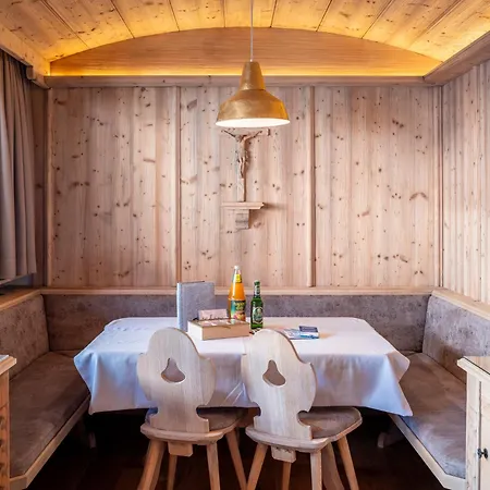 Rosa St. Johann in Tirol