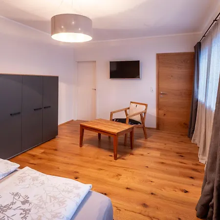 Rosa Apartman *