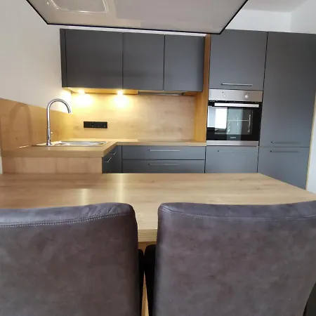 شقة روزا سانكت يوهان ان تيرو