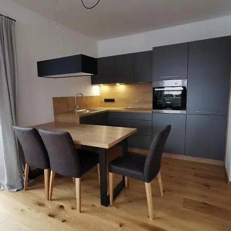 شقة روزا سانكت يوهان ان تيرو