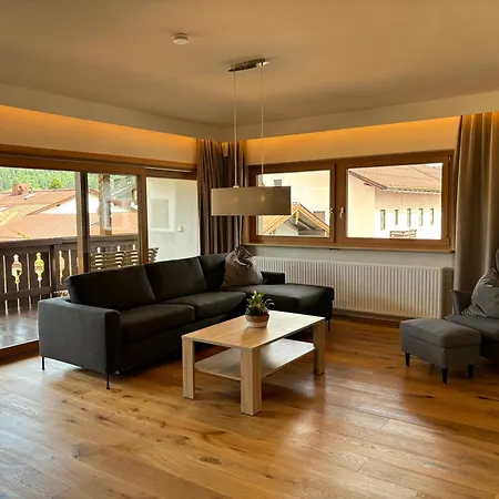 روزا * سانكت يوهان ان تيرو